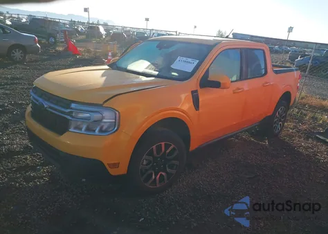 2023 Ford Maverick Lariat z USA, uszkodzony, nr VIN 3FTTW8E32PRA68274